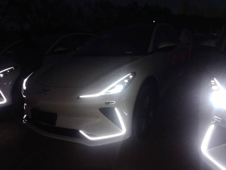 Zhiji LS7 2024 90kWh Max Elite Rear Drive Edition