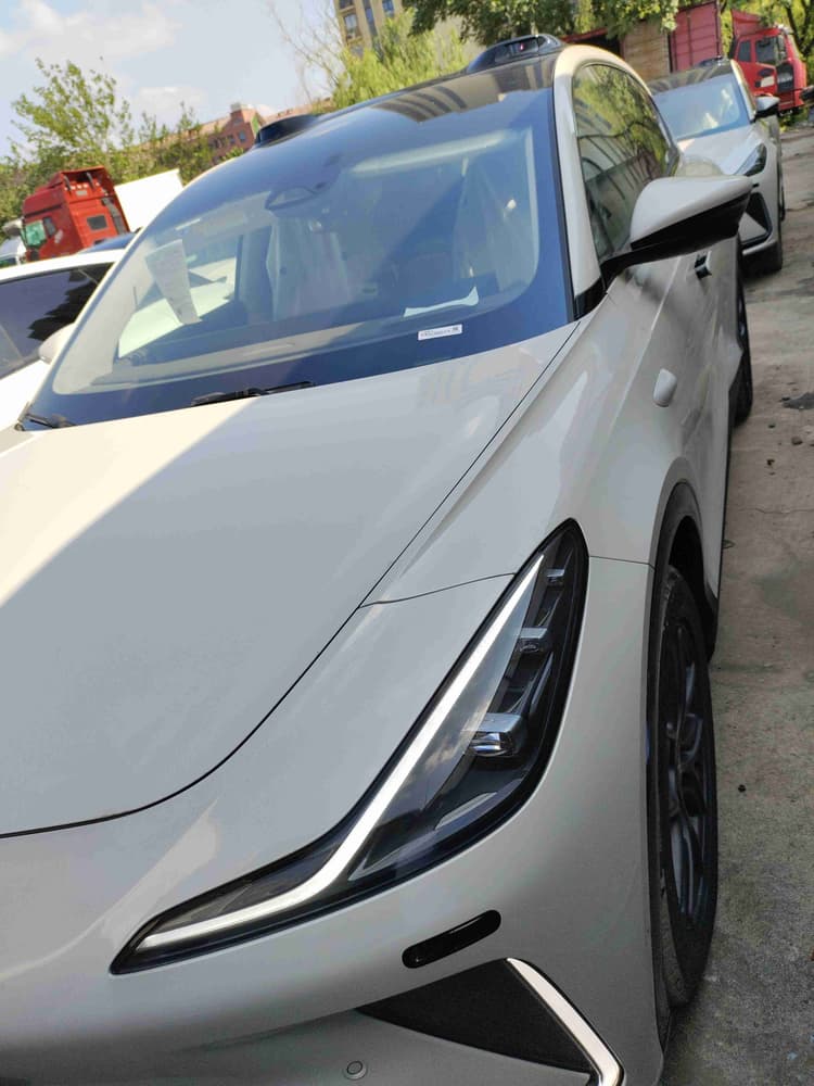 Zhiji LS7 2024 90kWh Max Elite Rear Drive Edition