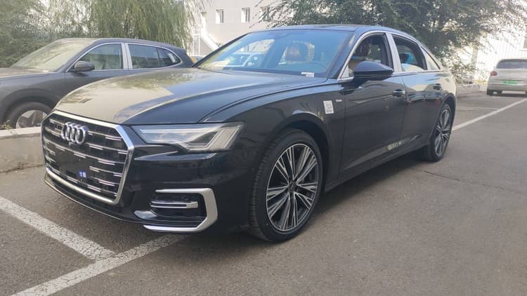 Audi A6L 2025 45 TFSI quattro Selected Dynamic Type
