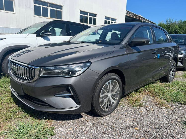 Emgrand 2026 4th Generation 4 million Commemorative 1.5L Manual Overtaking
