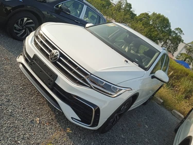 Tiguan L 2025 outstanding 330TSI automatic two-wheel drive R-Line Long Yao Edition