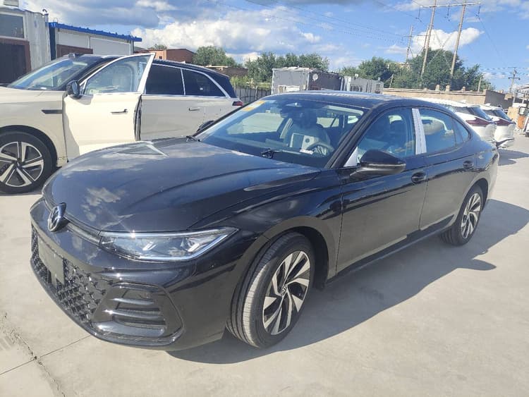Passat 2025 Pro 300TSI Star Dragon Edition