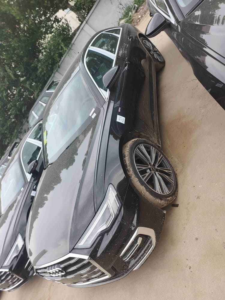 Audi A6L 2025 45 TFSI quattro Selected Dynamic Type