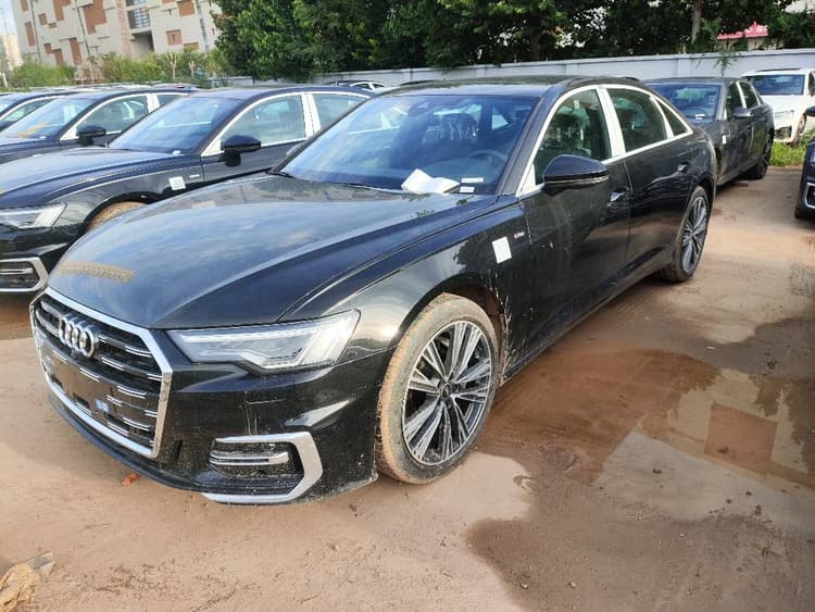 Audi A6L 2025 45 TFSI Selected Dynamic Type