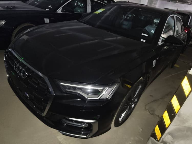Audi A6L 2025 45 TFSI quattro Selected Dynamic Type