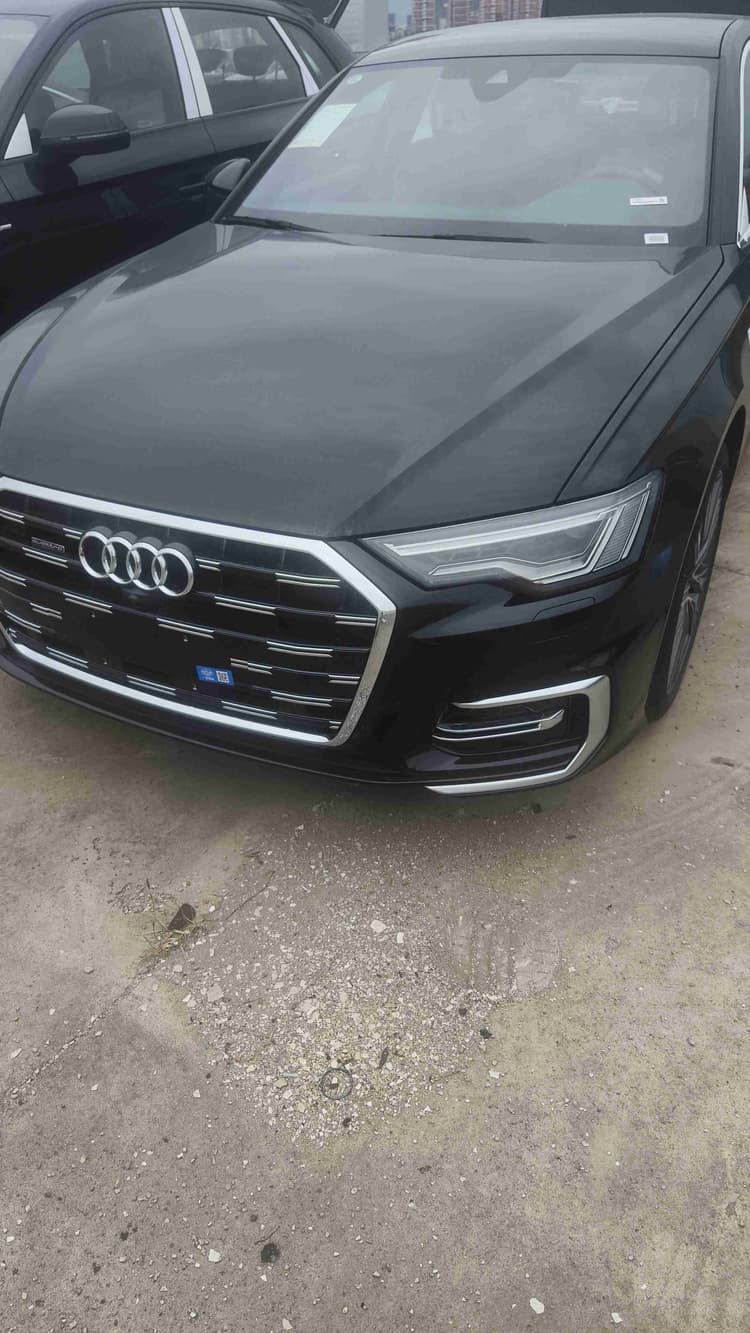 Audi A6L 2025 45 TFSI quattro Selected Dynamic Type
