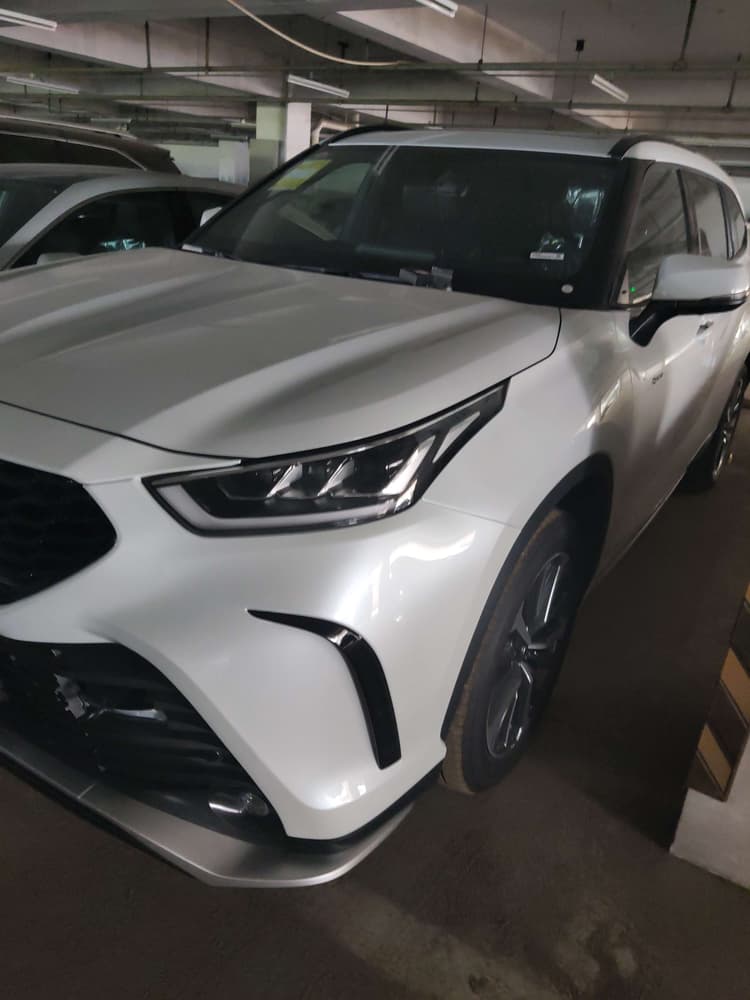 Crown Land Release 2024 2.5L HEV 4-wheel Drive Premium Edition