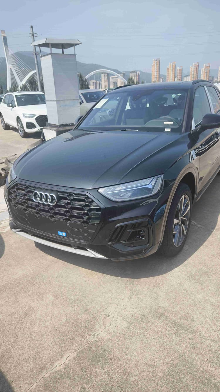 Audi Q5L 2025 quattro 45th Anniversary Collection 40 TFSI Luxury Dynamic Model