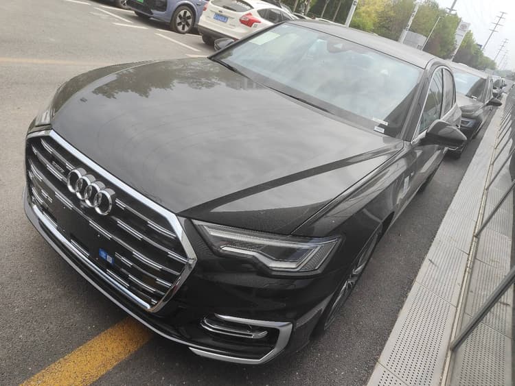 Audi A6L 2025 45 TFSI quattro Selected Dynamic Type