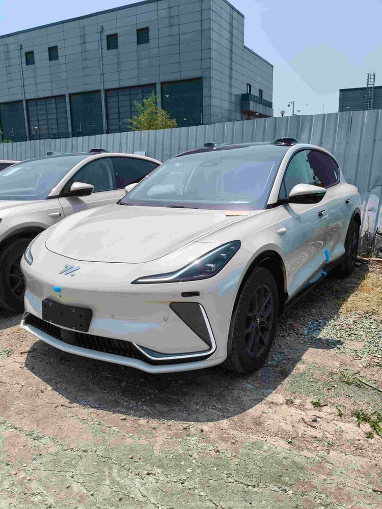 Zhiji LS7 2024 90kWh Max Elite Rear Drive Edition
