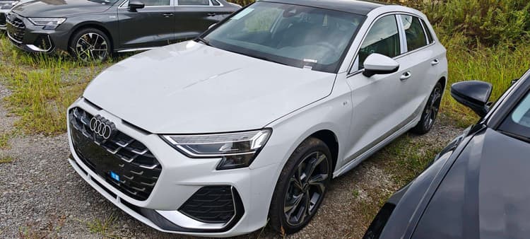 Audi A3 2025 A3L Limousine 35TFSI Flying Premium