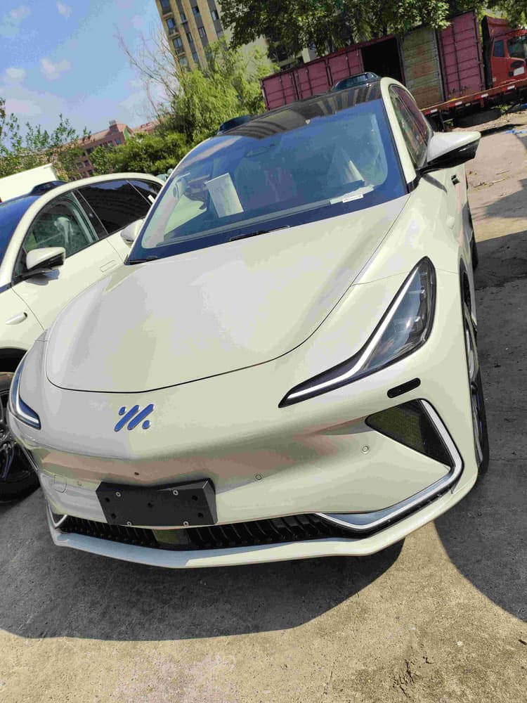 Zhiji LS7 2024 90kWh Max Elite Rear Drive Edition