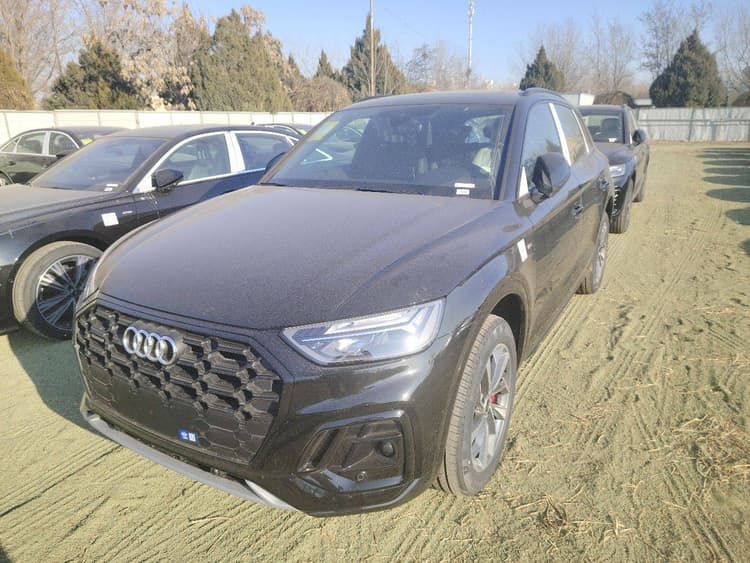 Audi Q5L 2025 40 TFSI Luxury Dynamic