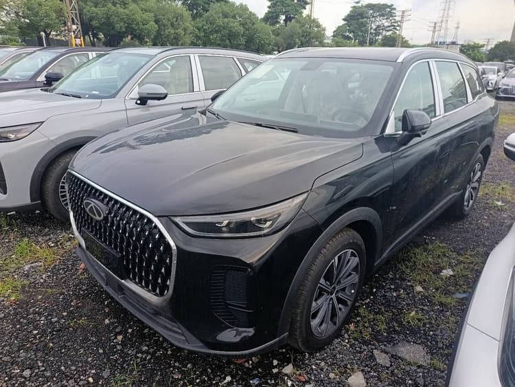 Ruihu 8L 2024 2.0T Two-Drive Comfort Edition 5